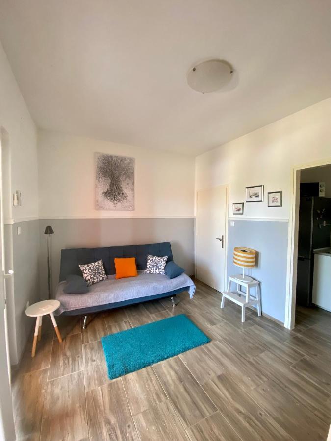 Lumar Holidays And Apartments Preko Extérieur photo