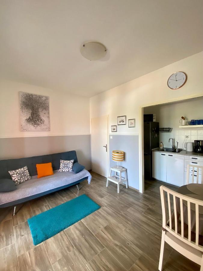 Lumar Holidays And Apartments Preko Extérieur photo